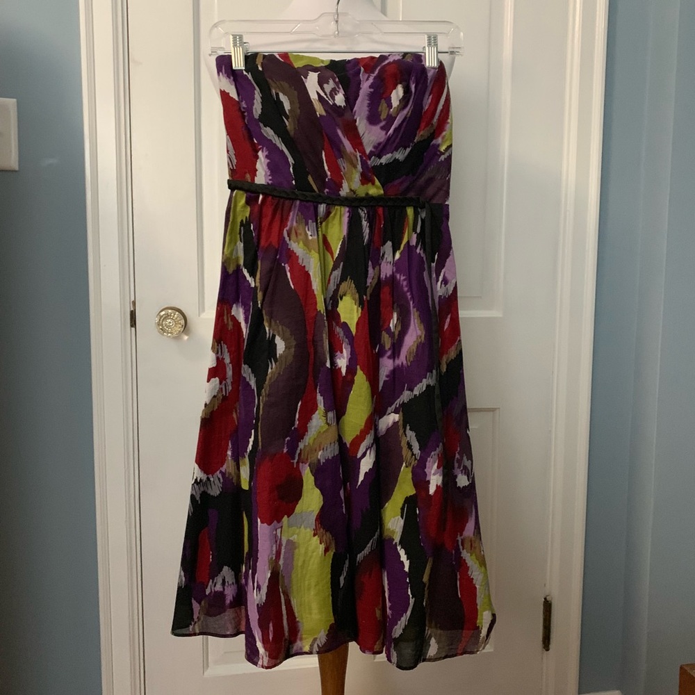 Limited strapless knee-length cotton dress